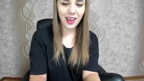    online show from October 23, 2025, 12:04 pm