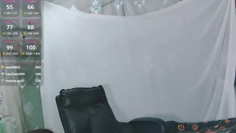 lina968560 online show from April 18, 2026, 7:07 pm