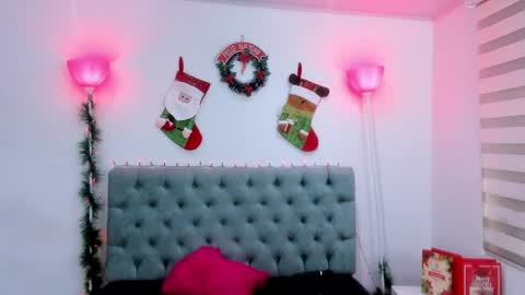  Lina Bedoya  online show from January 3, 2025, 5:42 pm