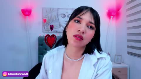  Lina Bedoya  online show from February 12, 2025, 11:51 am