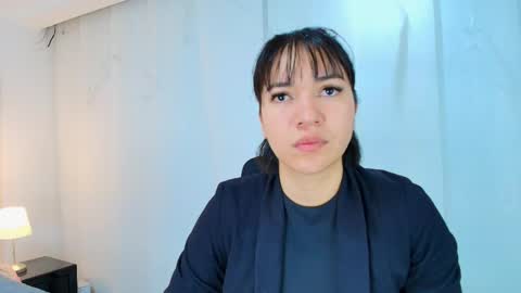  Lina Bedoya  online show from September 20, 2025, 11:33 am