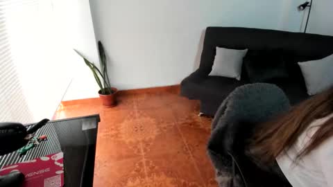 Lina Browm online show from September 25, 2025, 2:10 pm