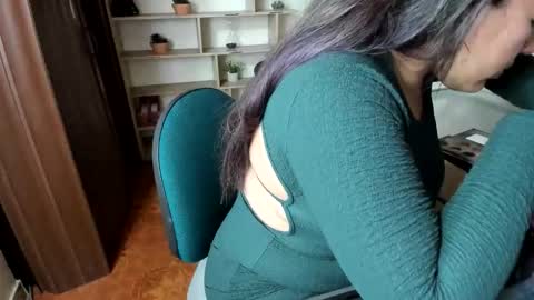 Lina Browm online show from March 17, 2026, 1:47 pm