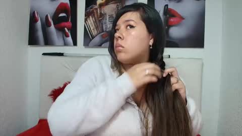 Snapshot of lina_browm chatting on June 8, 2026, 8:20 pm Lina Browm online show from June 8, 2026, 8:20 pm