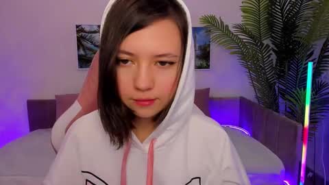 Lina online show from February 28, 2025, 1:47 am