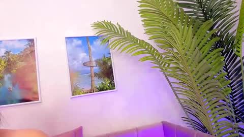 Lina online show from February 28, 2025, 4:54 am