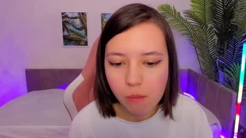 Lina online show from March 2, 2025, 5:33 am