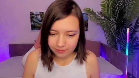 Lina online show from March 9, 2025, 5:33 am