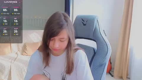 Lina online show from May 24, 2026, 11:15 am