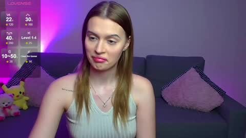 lina_bush online show from February 11, 2025, 12:05 pm