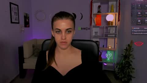Snapshot of lina_fox12 chatting on May 11, 2026, 12:33 pm lina_fox12 online show from May 11, 2026, 12:33 pm