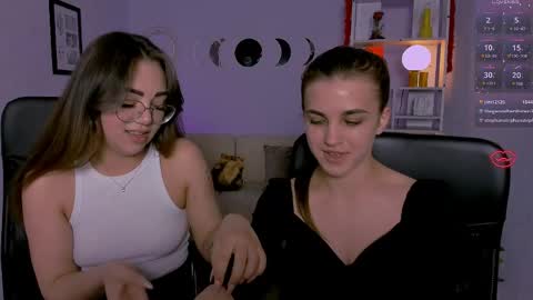 Snapshot of lina_fox12 chatting on May 11, 2026, 4:04 pm lina_fox12 online show from May 11, 2026, 4:04 pm