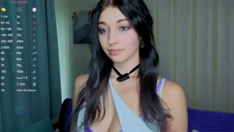 Lina online show from May 17, 2026, 3:08 pm