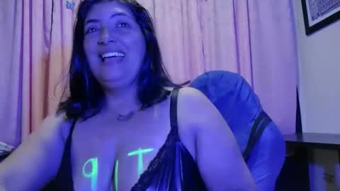 Lina Mara99 online show from April 7, 2026, 2:01 am