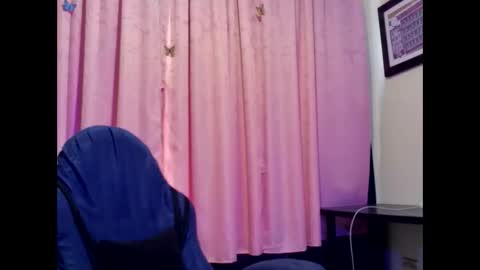 Lina Mara99 online show from April 11, 2026, 12:31 pm