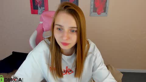 LINA online show from December 2, 2025, 1:11 am