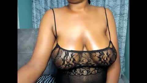 lina sexy58 online show from January 9, 2026, 7:48 pm