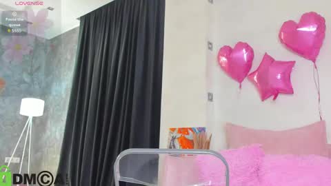 Snapshot of lina_smilee chatting on May 27, 2026, 1:57 am Lina online show from May 27, 2026, 1:57 am