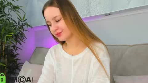 Snapshot of lina_smilee chatting on July 15, 2026, 1:22 am Lina online show from July 15, 2026, 1:22 am