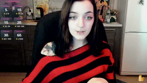 Lina 3  1715622743 online show from December 18, 2024, 8:09 am