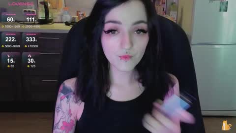 Lina 3  1715622743 online show from October 3, 2025, 8:44 am