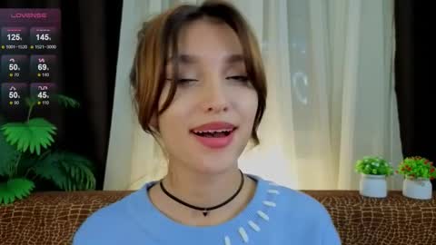 Lina online show from September 11, 2025, 3:45 pm