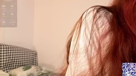 Lina online show from April 4, 2026, 4:37 pm