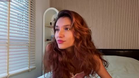 Snapshot of linaage chatting on June 5, 2026, 1:12 am Lina online show from June 5, 2026, 1:12 am