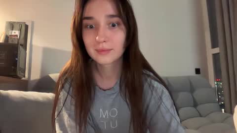 Lina online show from September 25, 2025, 5:38 pm