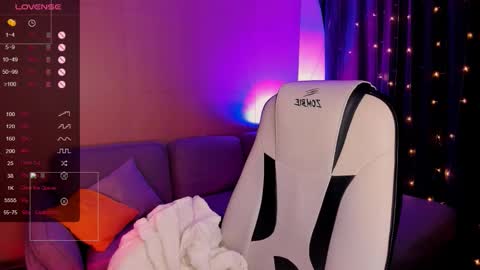 Lina online show from January 18, 2026, 8:51 am