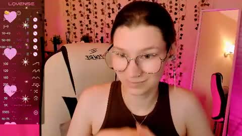 Lina online show from June 13, 2026, 3:59 am