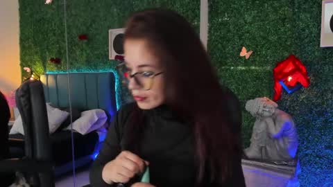 Lina  online show from March 30, 2026, 11:33 am