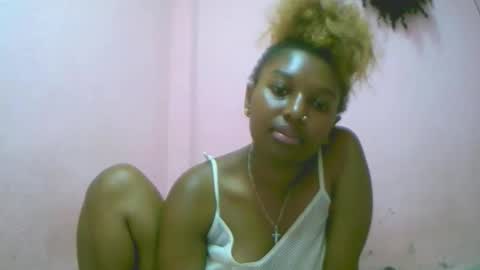 linah1123 online show from November 6, 2025, 6:25 am