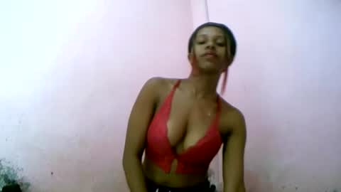 linah1123 online show from March 11, 2026, 9:48 am