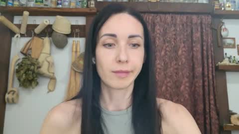 LinaLivee online show from March 19, 2026, 6:23 pm