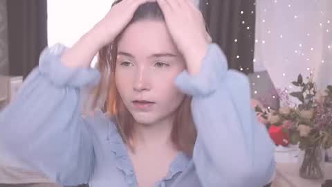 Snapshot of linalyy chatting on October 2, 2025, 4:30 am Lina online show from October 2, 2025, 4:30 am