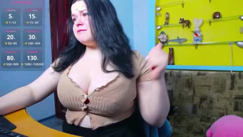 Lina online show from April 7, 2026, 6:25 am