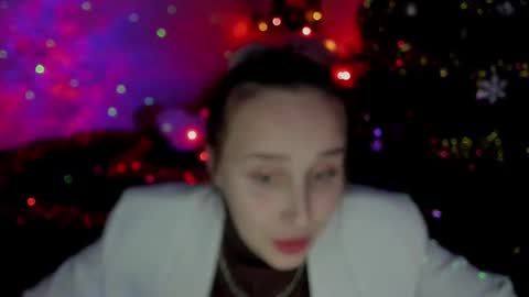 Lina online show from January 2, 2025, 10:33 pm