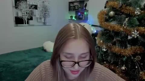 Lina online show from January 9, 2025, 8:33 pm