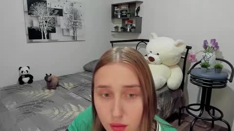 Lina online show from March 12, 2025, 12:53 am