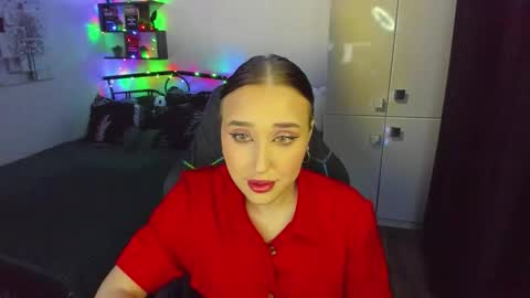 Lina online show from February 19, 2026, 10:17 pm