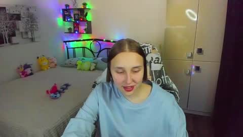 Lina online show from April 23, 2026, 9:39 pm