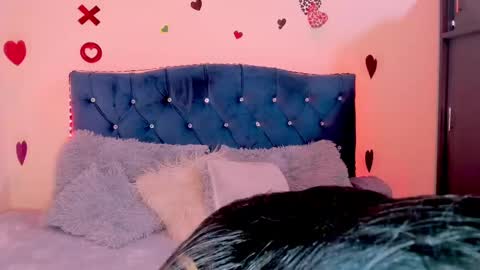 Alana online show from February 10, 2025, 10:09 pm