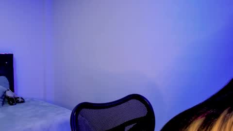 Alana online show from September 27, 2025, 5:51 pm