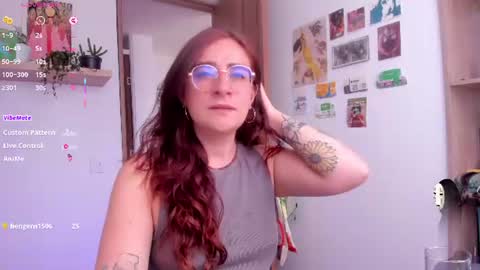 Snapshot of linda_giggle chatting on June 12, 2026, 3:22 pm Giggles online show from June 12, 2026, 3:22 pm