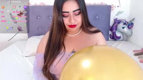 Linda  online show from February 12, 2026, 9:32 pm