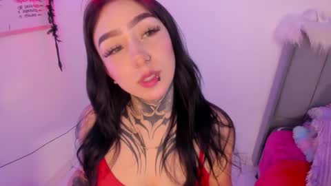 Snapshot of linda_milleer_ chatting on May 19, 2026, 9:54 pm Lindaa maria online show from May 19, 2026, 9:54 pm