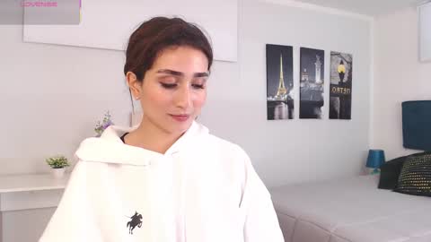 Maria Paula online show from March 8, 2026, 12:31 pm