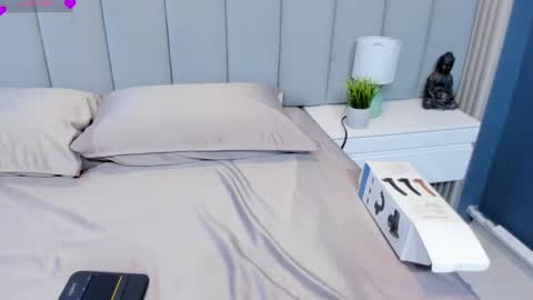 linda_sofi__ online show from March 8, 2026, 9:18 pm