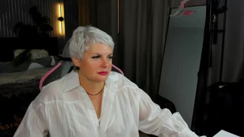 Linda Zefir online show from April 30, 2026, 9:26 am